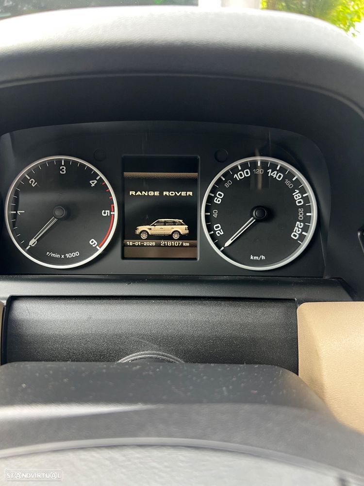 Land Rover Range Rover Sport 3.0 TDV6 HSE - 8