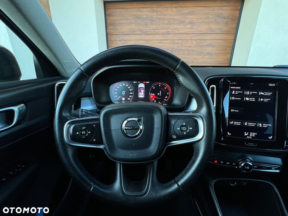 Volvo XC 40 D3 Momentum - 17