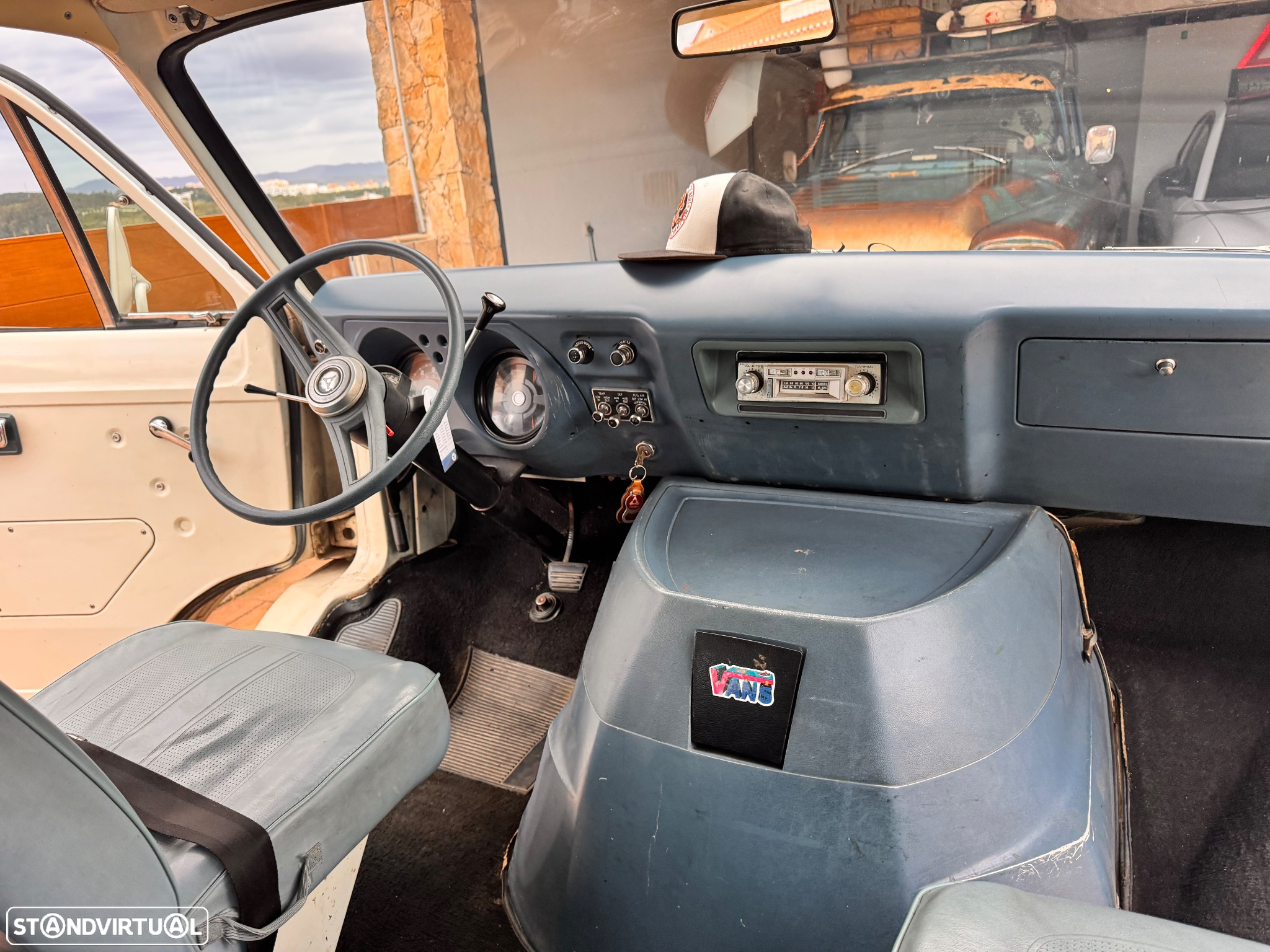 Dodge Van - 14