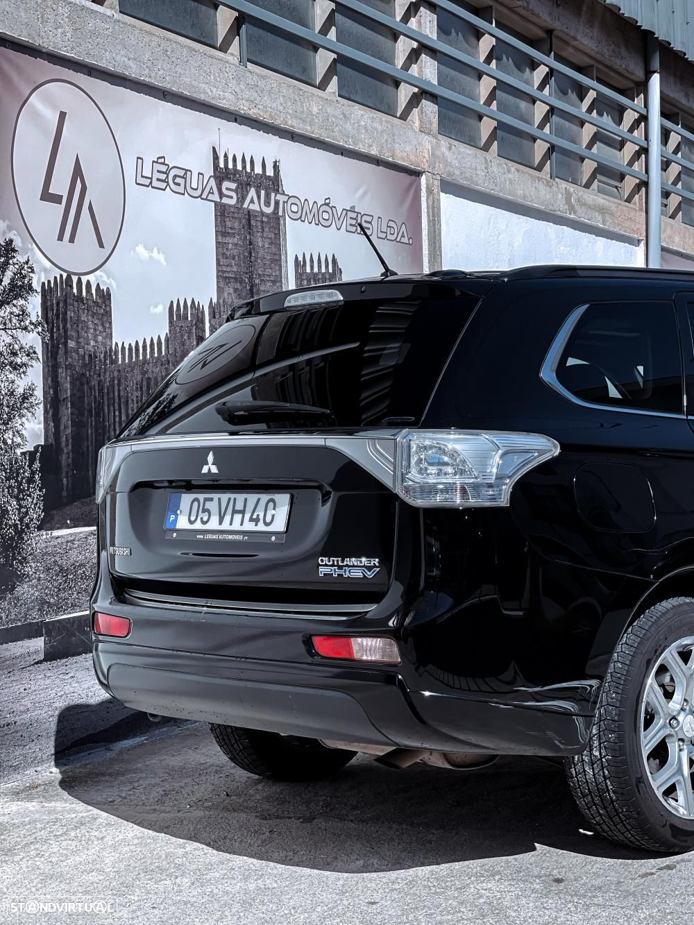 Mitsubishi Outlander - 3