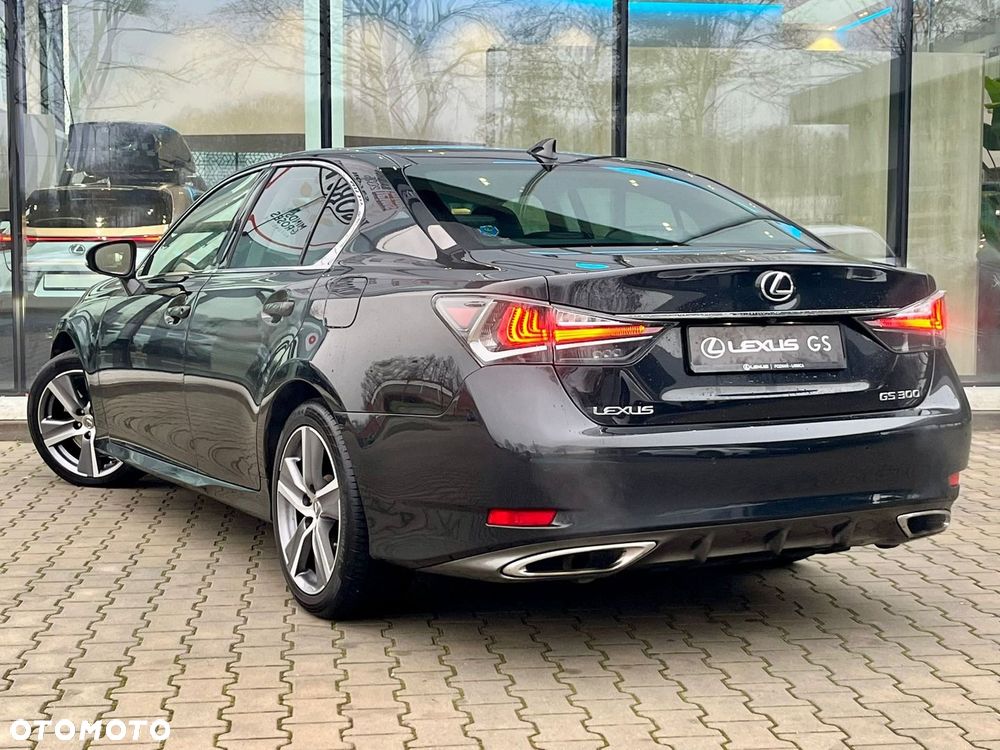 Lexus GS - 11