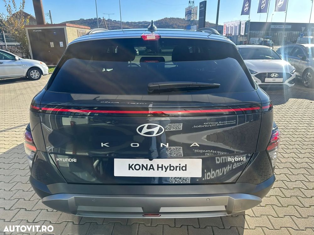 Hyundai KONA - 10