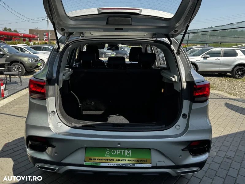 MG ZS 1.5 GSL 5MT Exclusive - 9