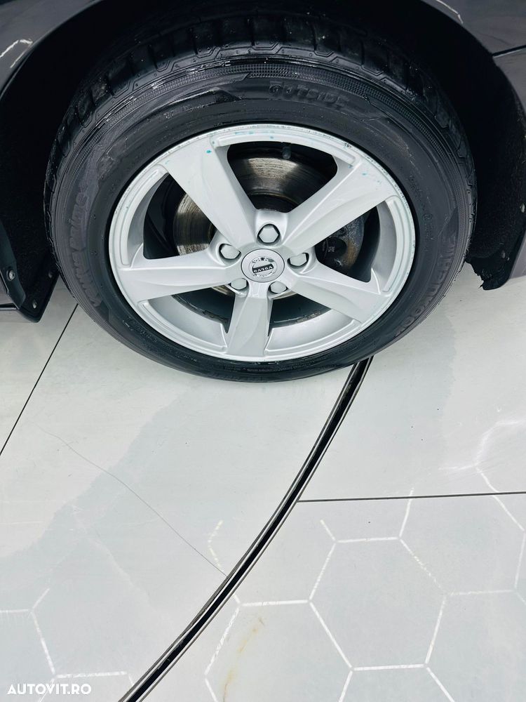 Volvo V40 D2 DRIVe Kinetic - 10