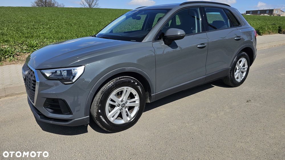 Audi Q3 35 TFSI S tronic - 1