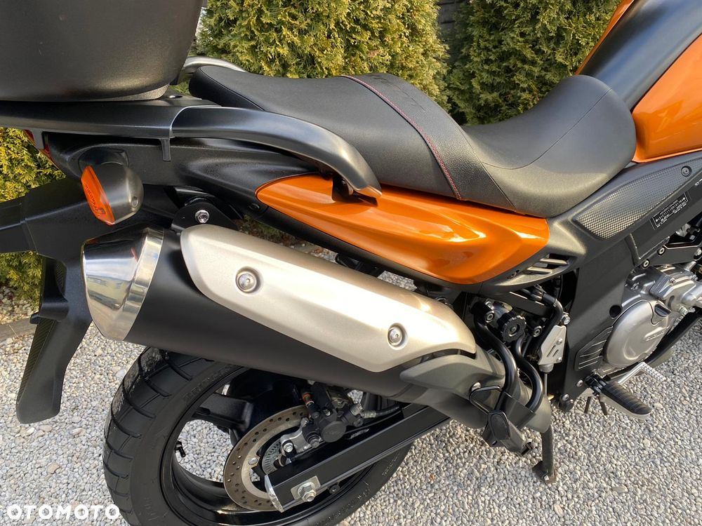 Suzuki V-STROM - 36