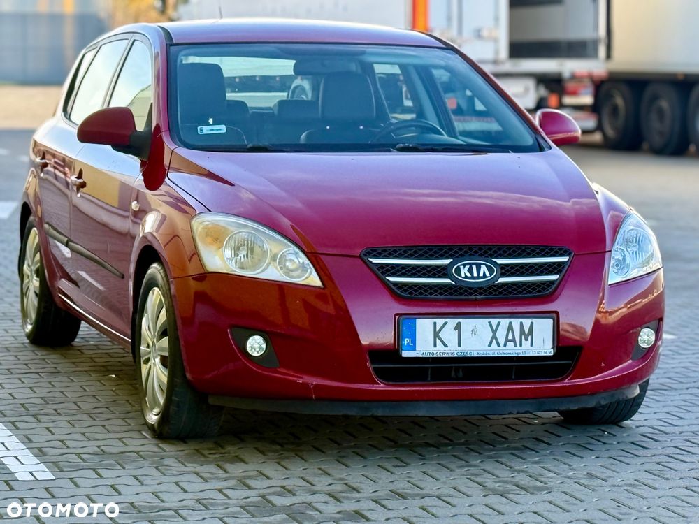 Kia Ceed - 3