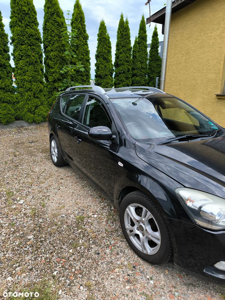 Kia Ceed 1.6 L - 2