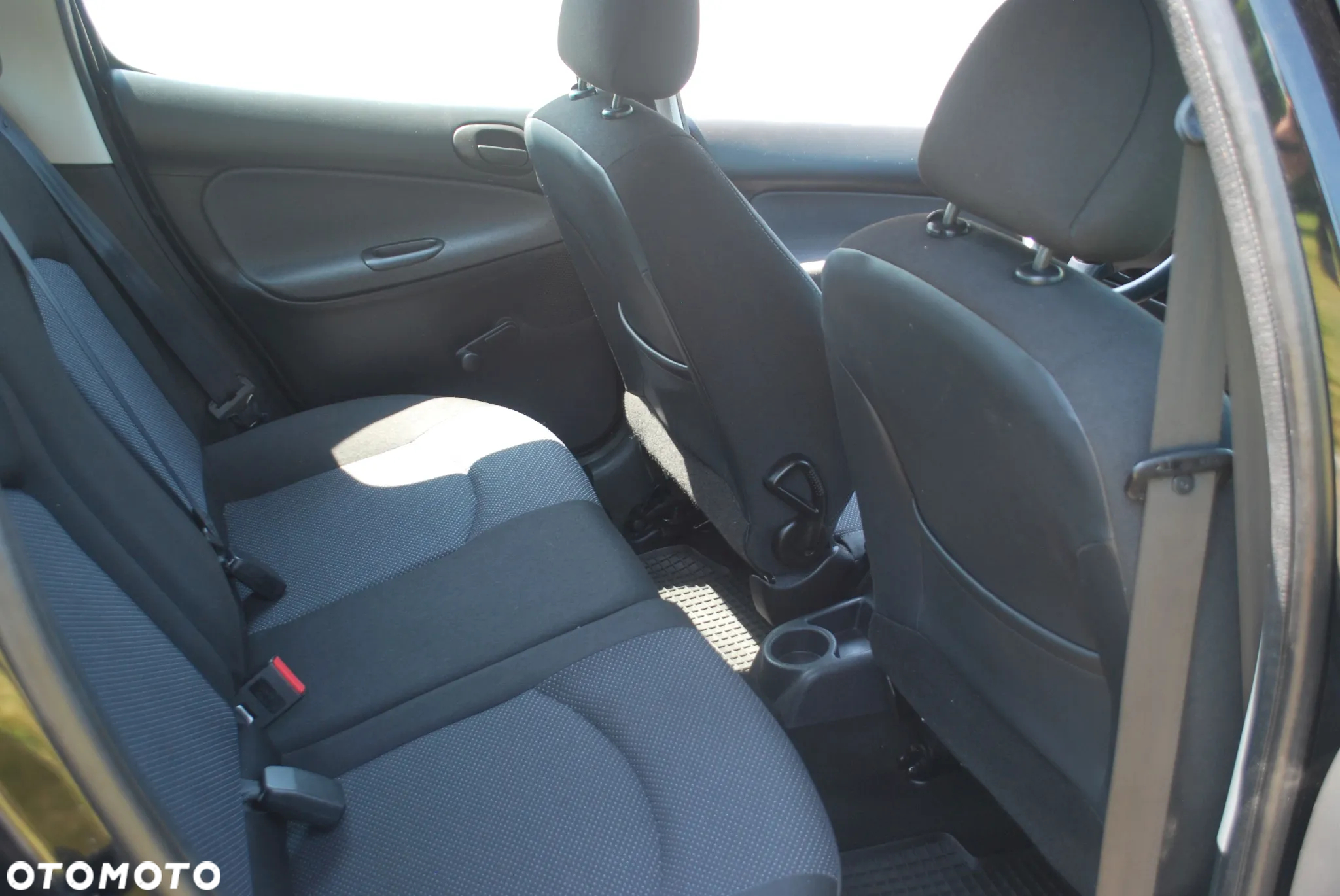 Peugeot 206 plus - 9