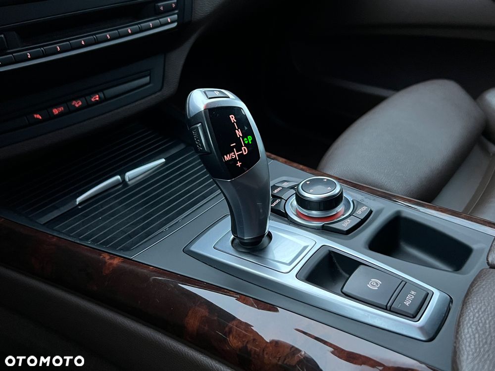 BMW X5 xDrive30d - 27