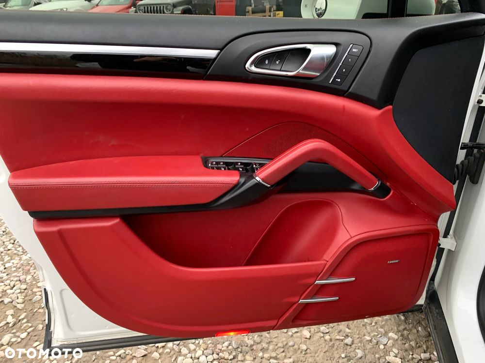 Porsche Cayenne S Tiptronic S - 15