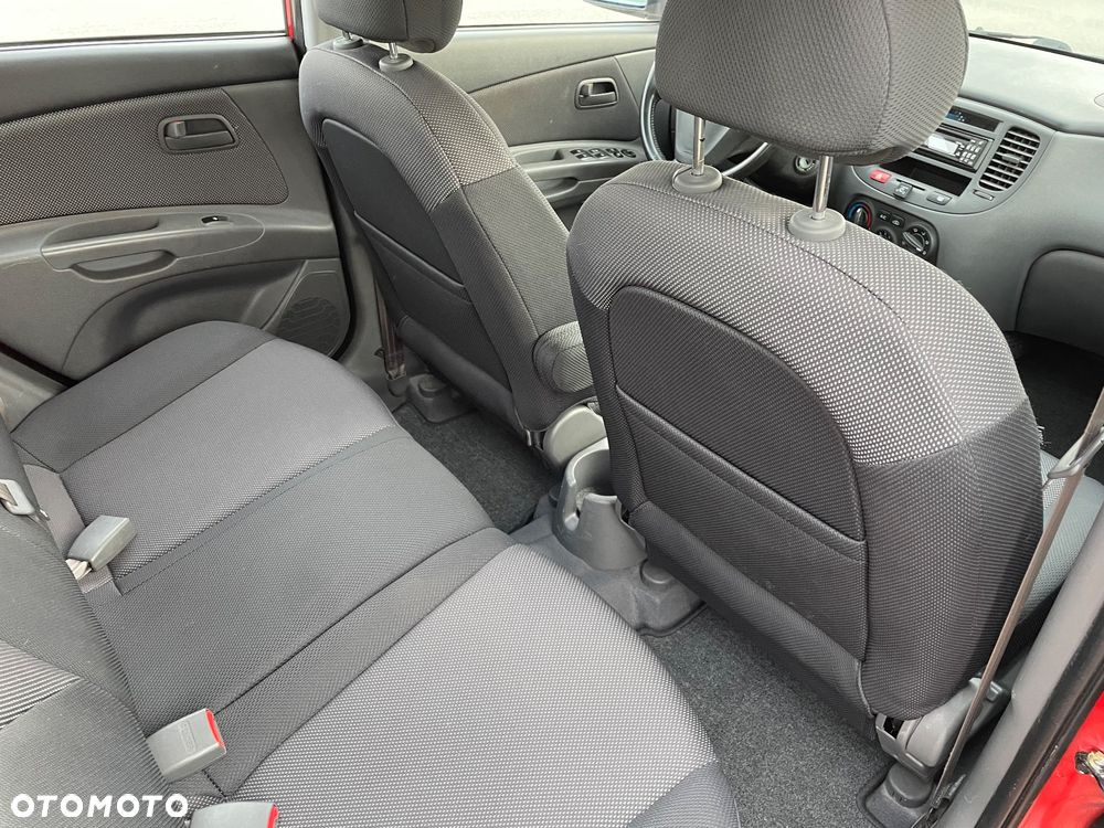 Kia Rio 1.4 Family - 17