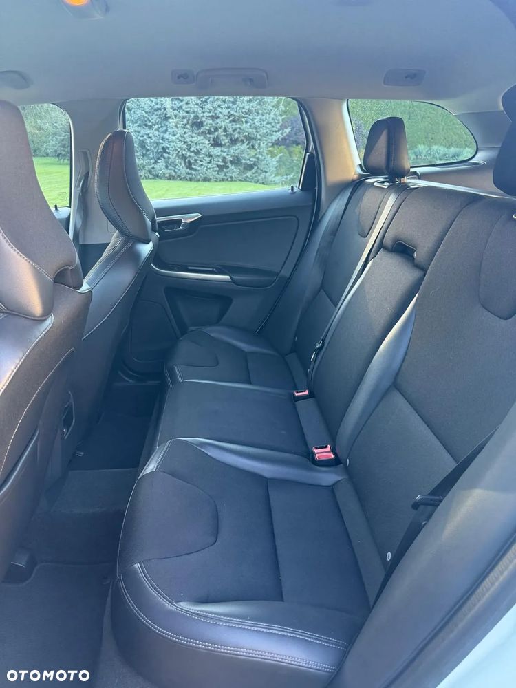 Volvo XC 60 D3 Geartronic Kinetic - 16