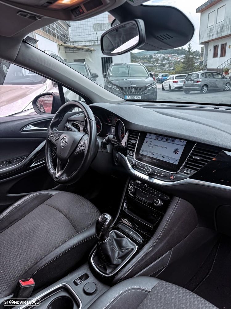 Opel Astra Sports Tourer 1.6 CDTI Dynamic S/S — fotografia 4