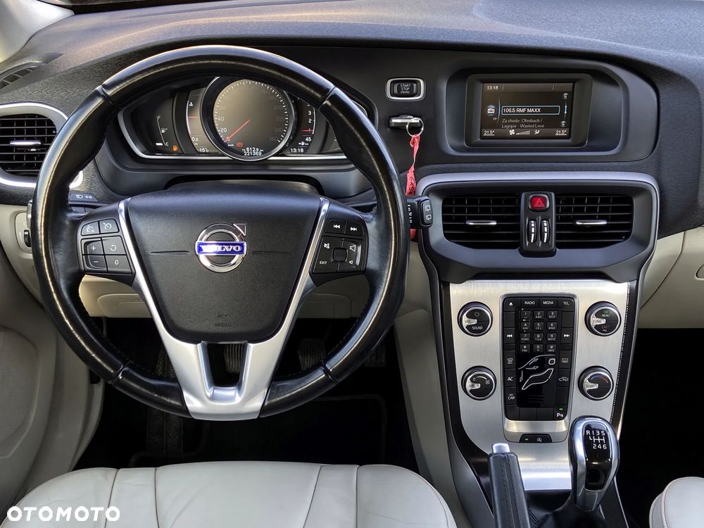 Volvo V40 D2 Ocean Race - 6