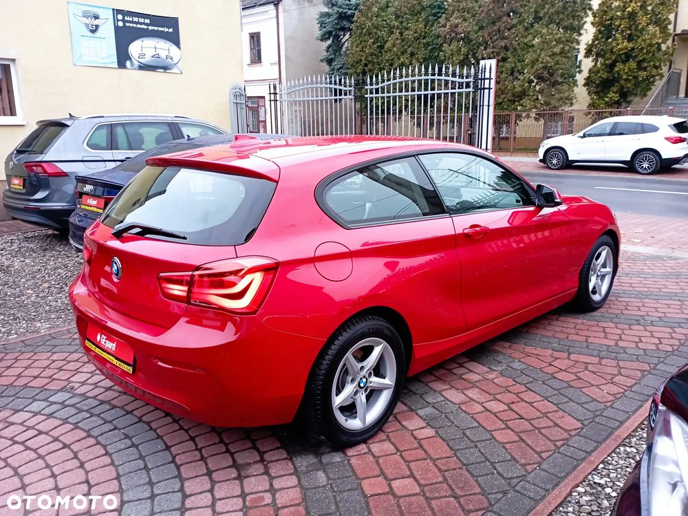 BMW Seria 1 116i - 4