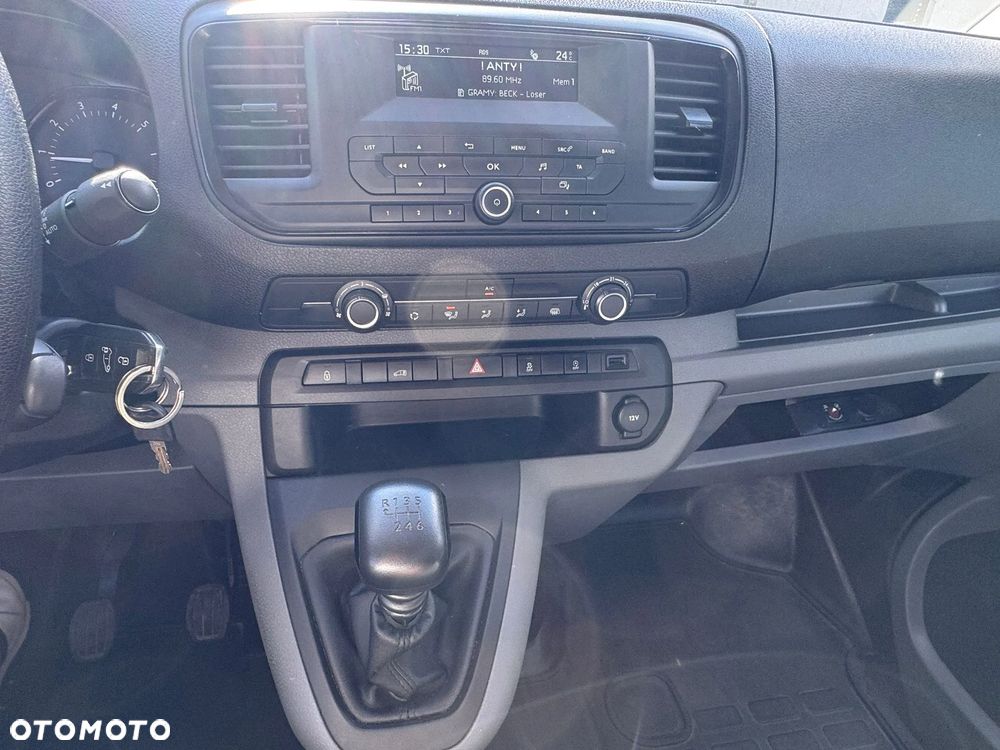 Opel Vivaro - 10