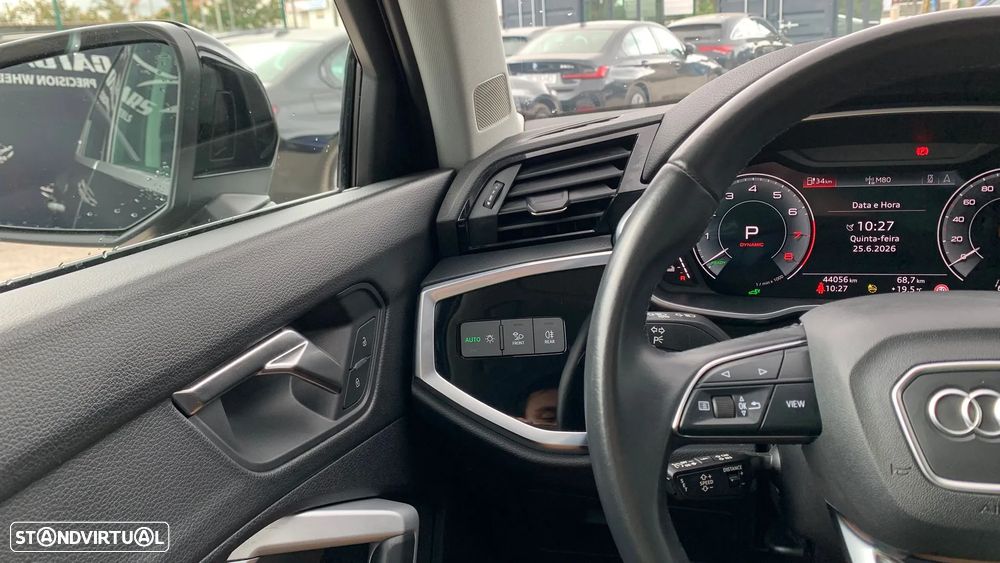 Audi Q3 Sportback 45 TFSIe S tronic - 9