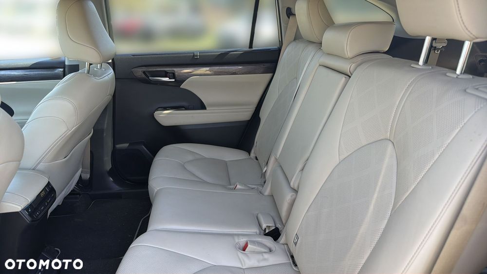 Toyota Highlander - 15