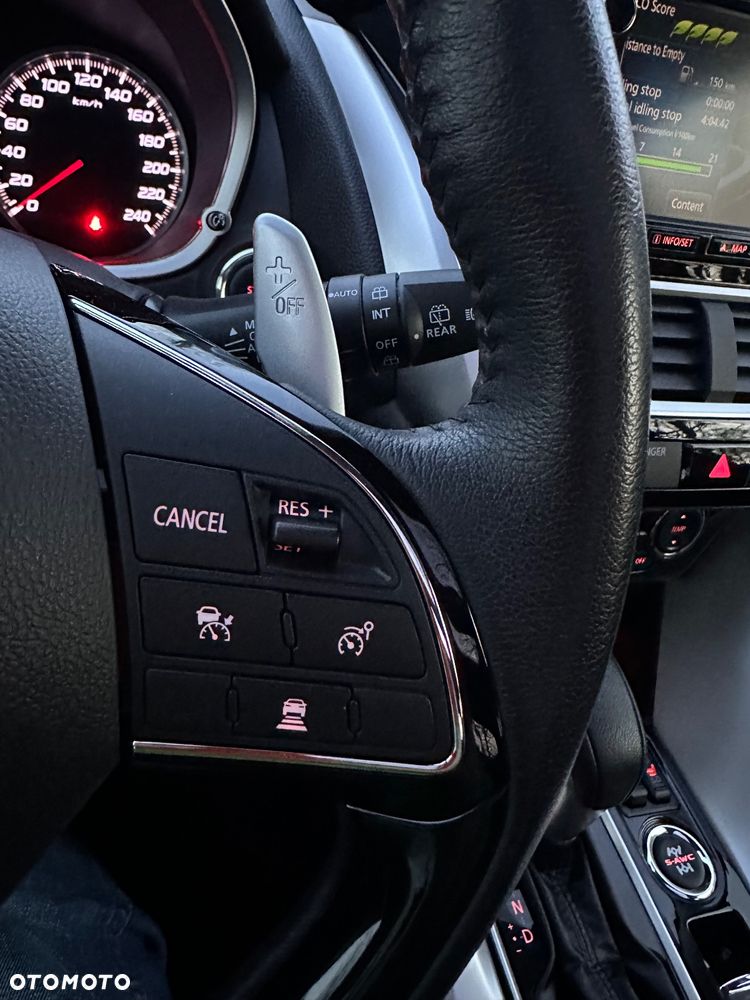 Mitsubishi Eclipse Cross - 11