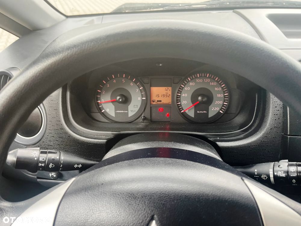 Mitsubishi Colt - 10