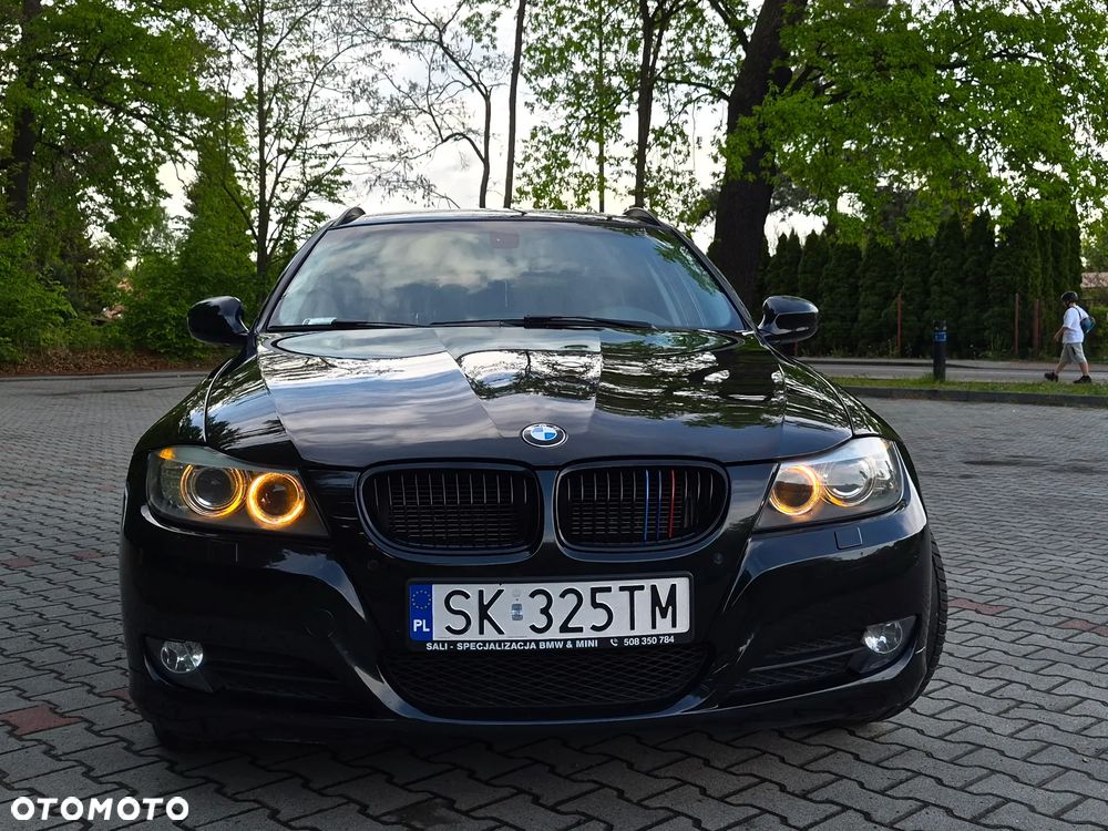 BMW Seria 3 325i xDrive - 9