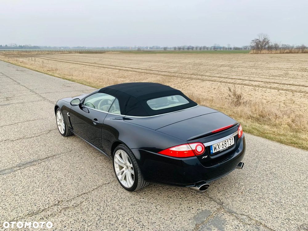 Jaguar XK - 10