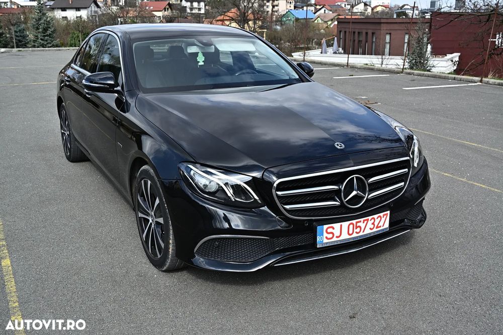 Mercedes-Benz E 300 de 9G-TRONIC - 12