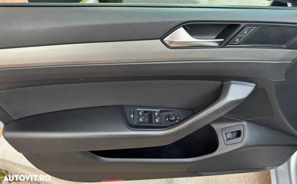 Volkswagen Passat - 14