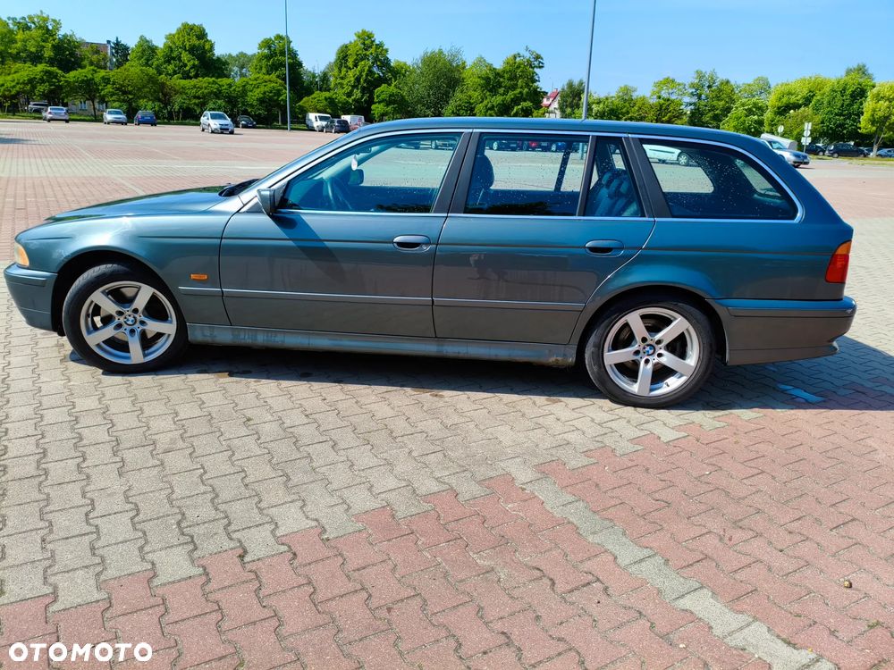 BMW Seria 5 530d Touring - 5