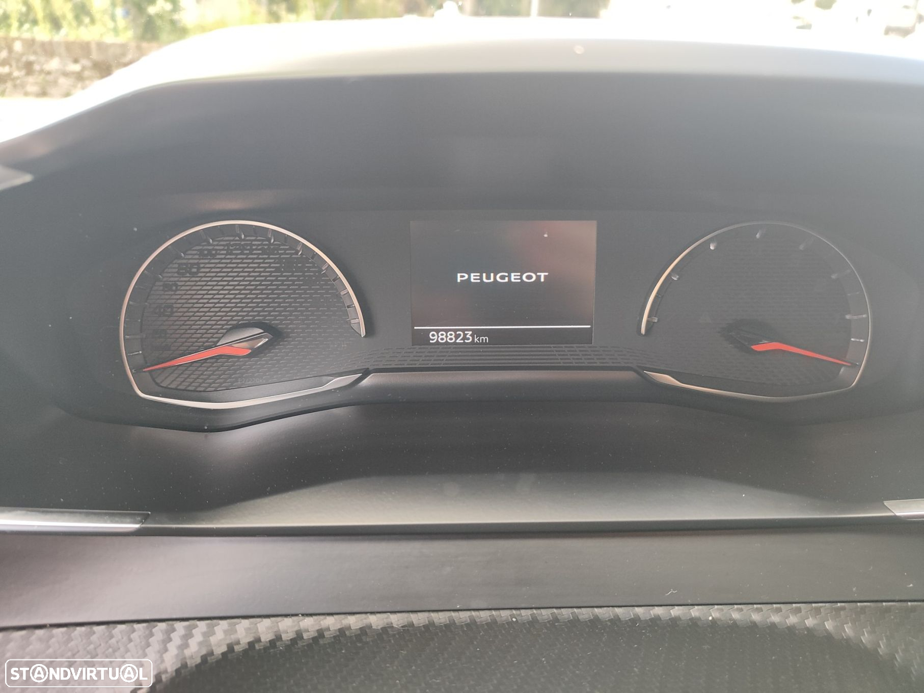Peugeot 2008 1.2 PureTech Active - 13