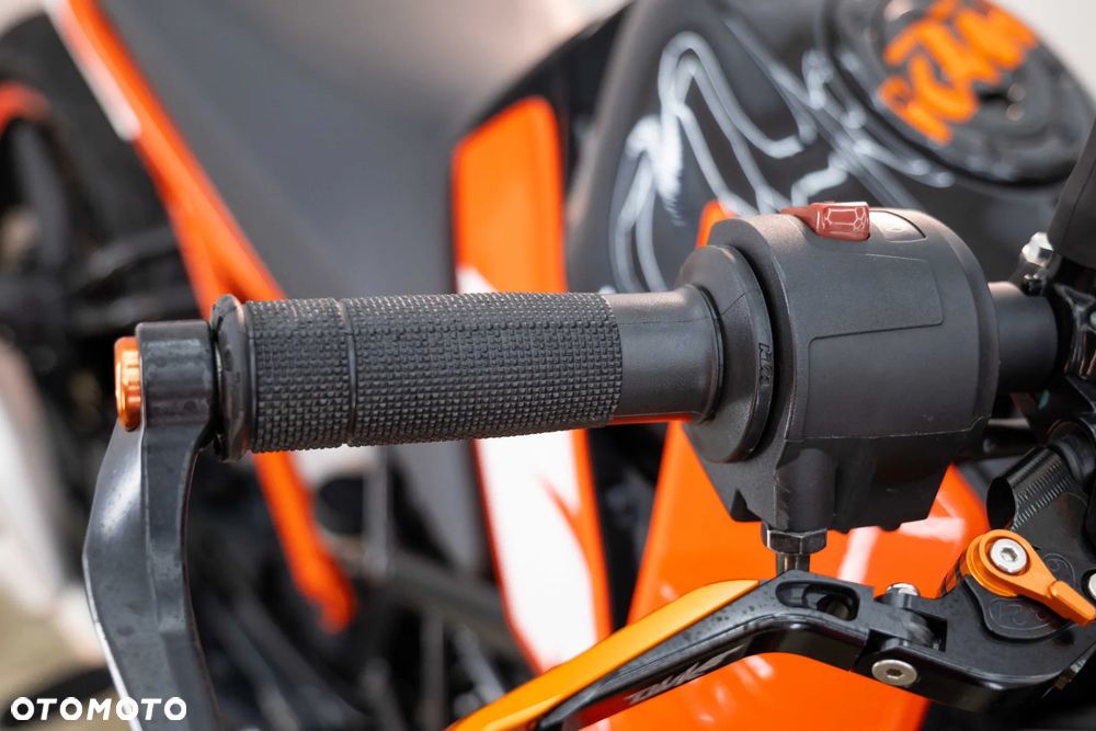 KTM Duke 125 - 26