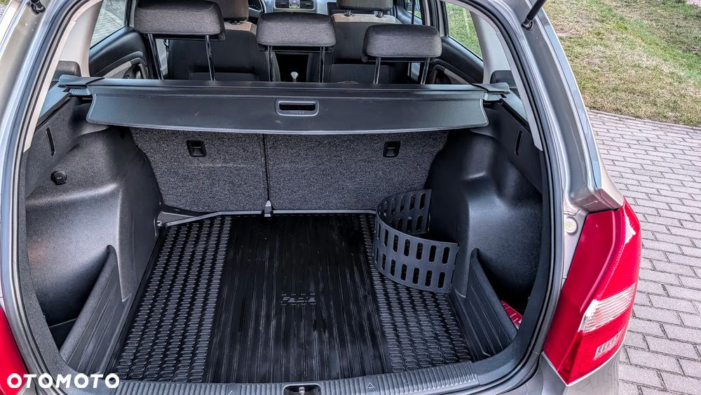 Skoda Fabia - 8