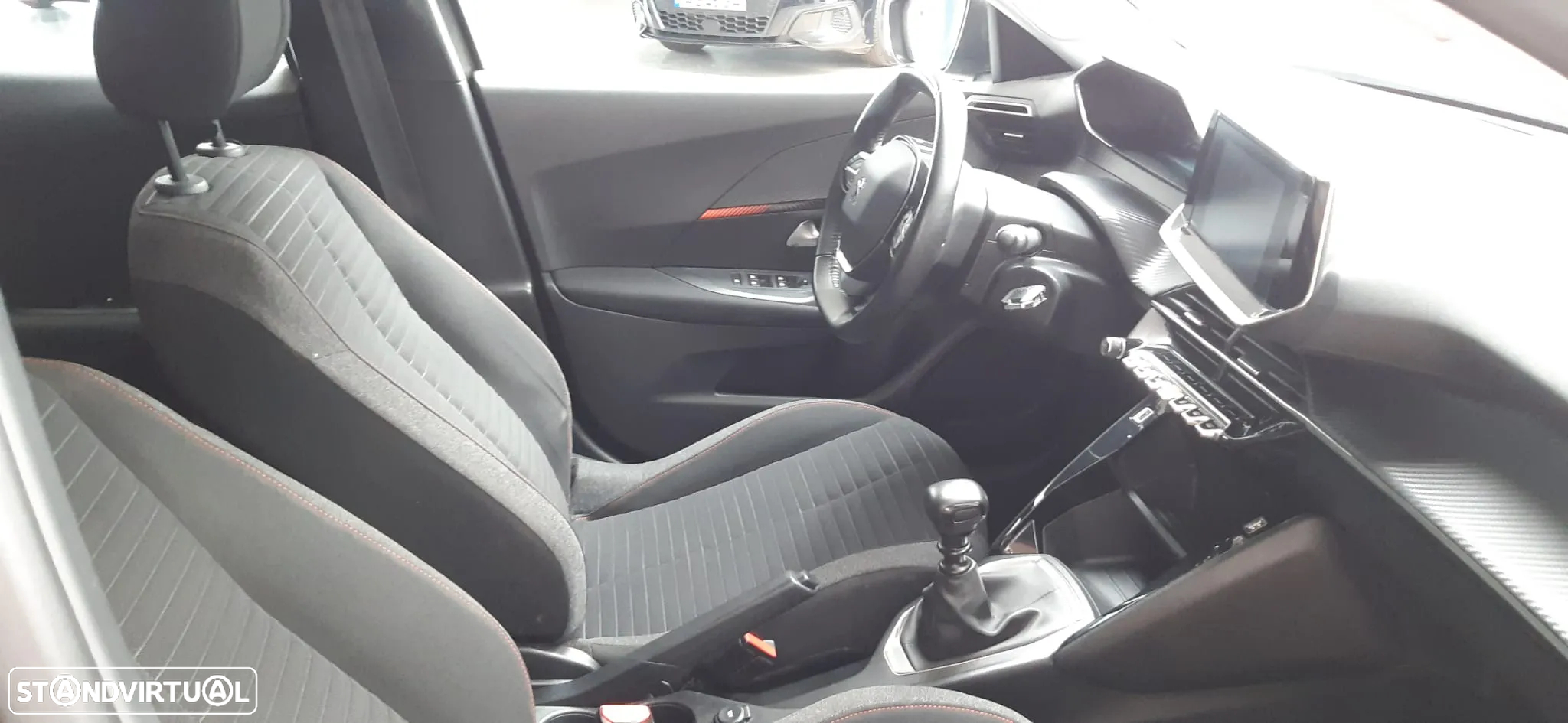 Peugeot 2008 1.2 PureTech Active - 7