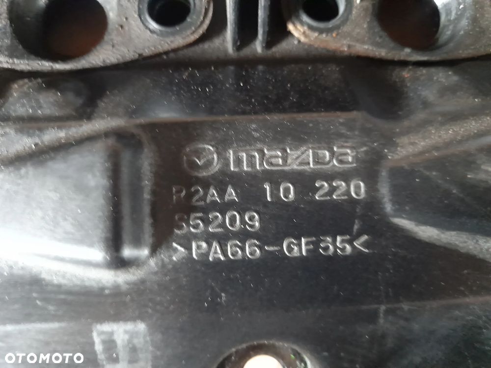Pokrywa zaworów Mazda 3 6 GH 2.2 d R2AA10220 - 2