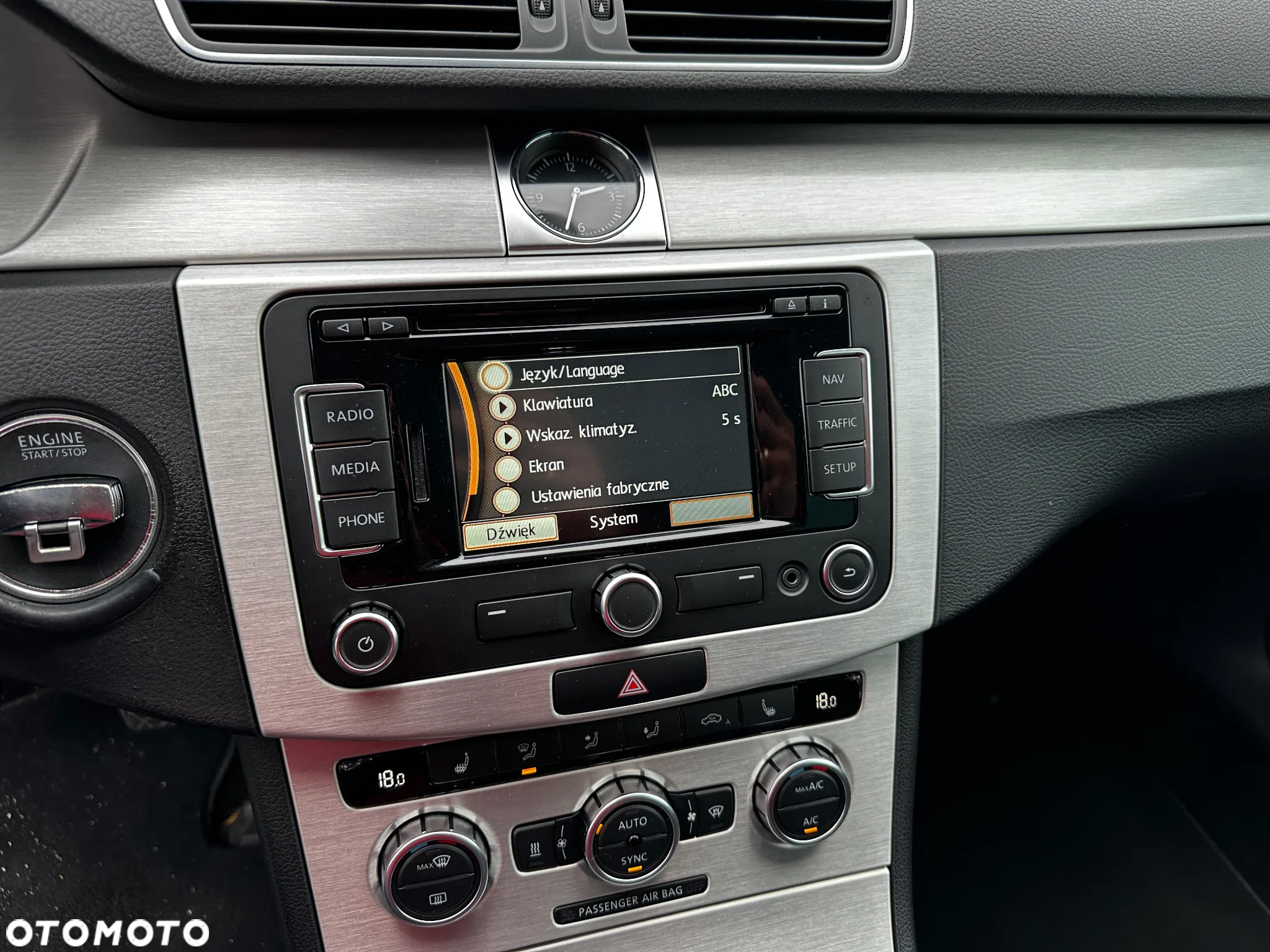 Volkswagen Passat - 14