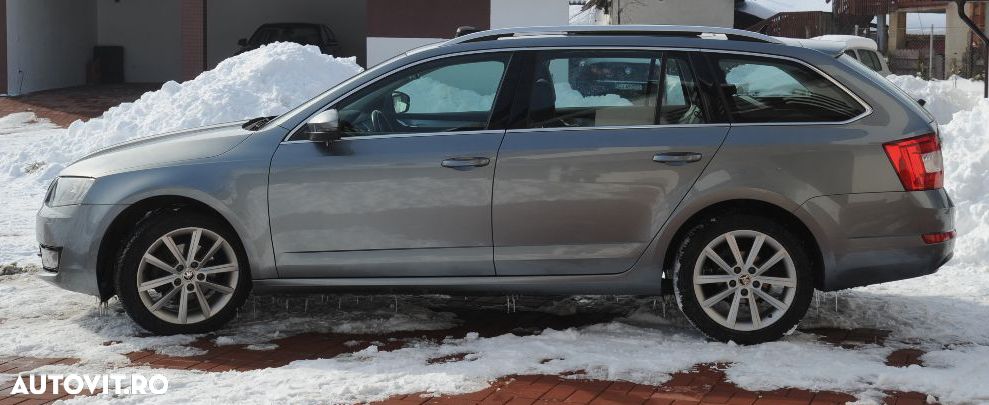 Skoda Octavia 2.0 TDI DSG Ambition - 4