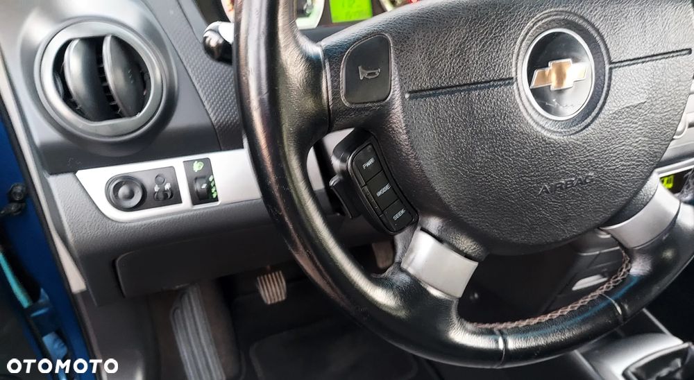 Chevrolet Aveo 1.4 16V LS - 32