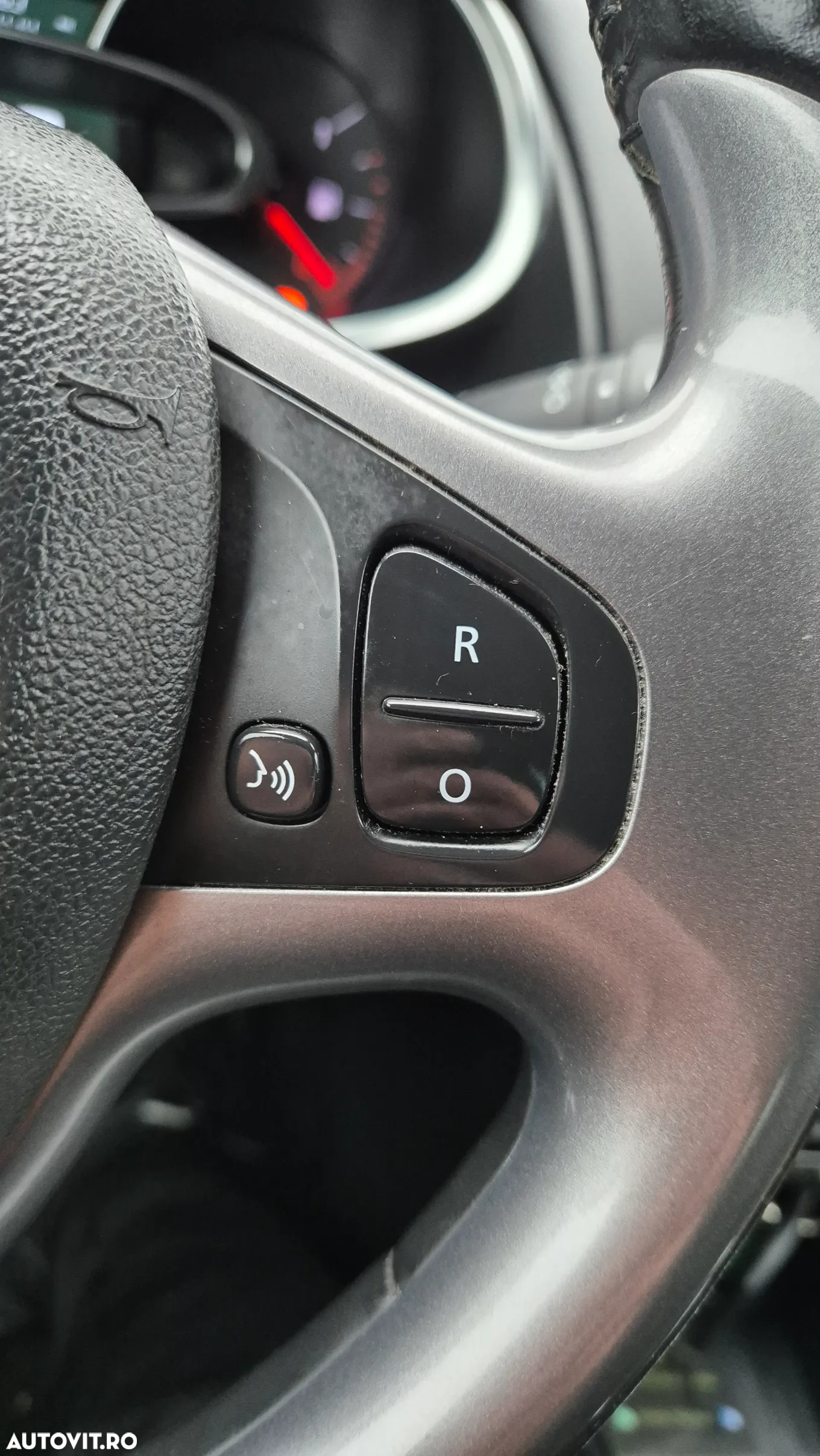 Renault Clio (Energy) dCi 90 Start & Stop LIMITED - 28