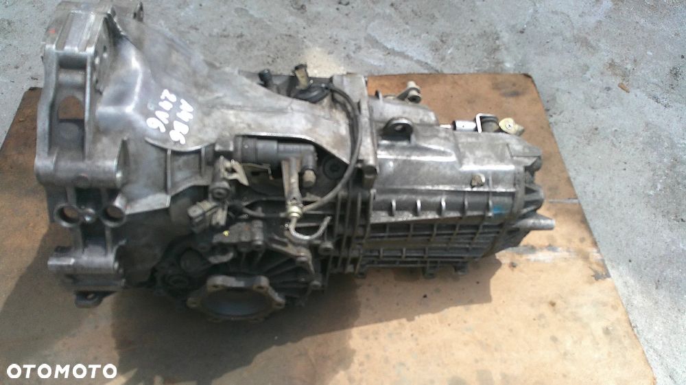 AUDI A4 B6 2.4 V6 SKRZYNIA BIEGÓW  GBN - 3