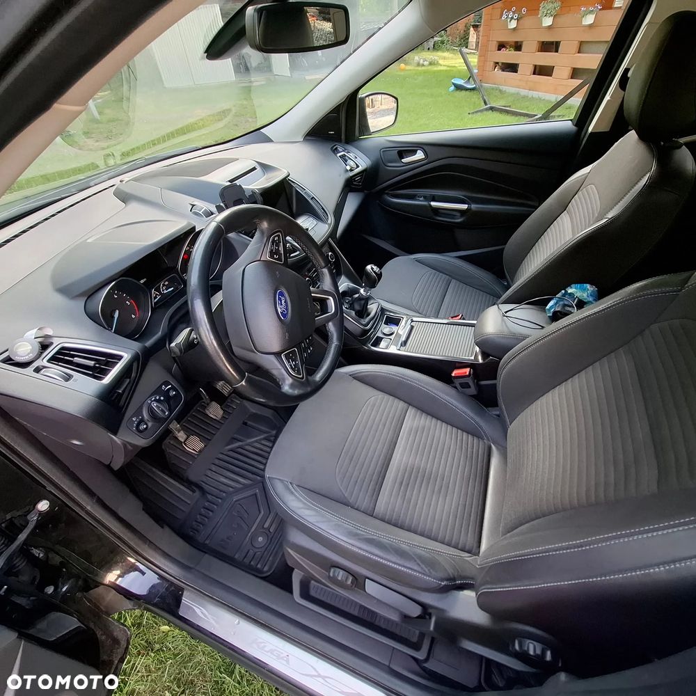Ford Kuga 2.0 TDCi FWD Titanium - 10