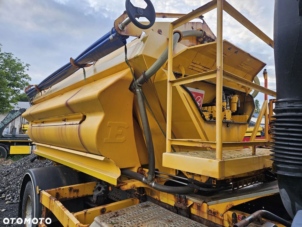 Mercedes-Benz AROSC 1824 - 11