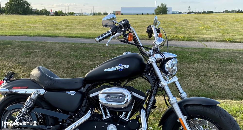 Harley-Davidson Sportster XL Custom 1200 - 4