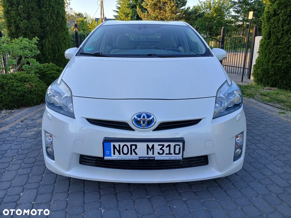 Toyota Prius (Hybrid) Executive - 5