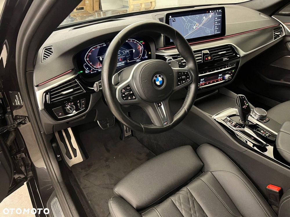 BMW Seria 5 530d xDrive mHEV M Sport sport - 19