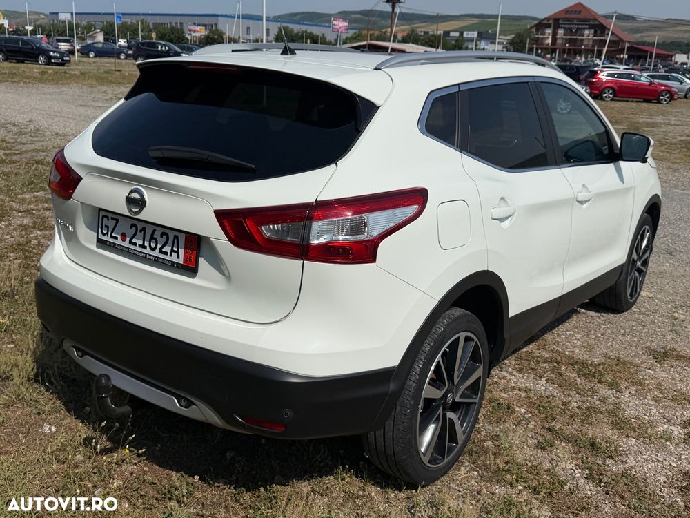 Nissan Qashqai 1.6 DCI 4 x 4 DPF Start/Stop tekna - 22