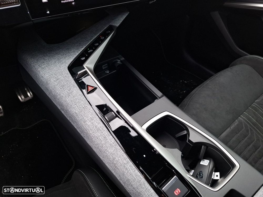 Peugeot 5008 1.6 Plug-in Hybrid GT e-DCS7 - 20
