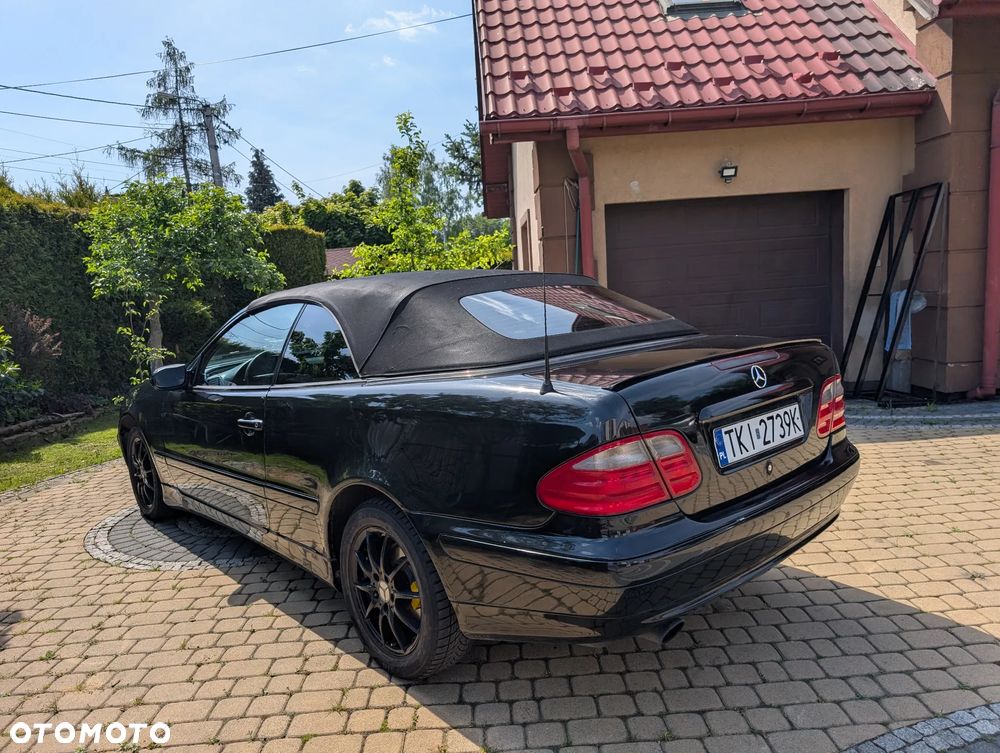 Mercedes-Benz CLK - 9