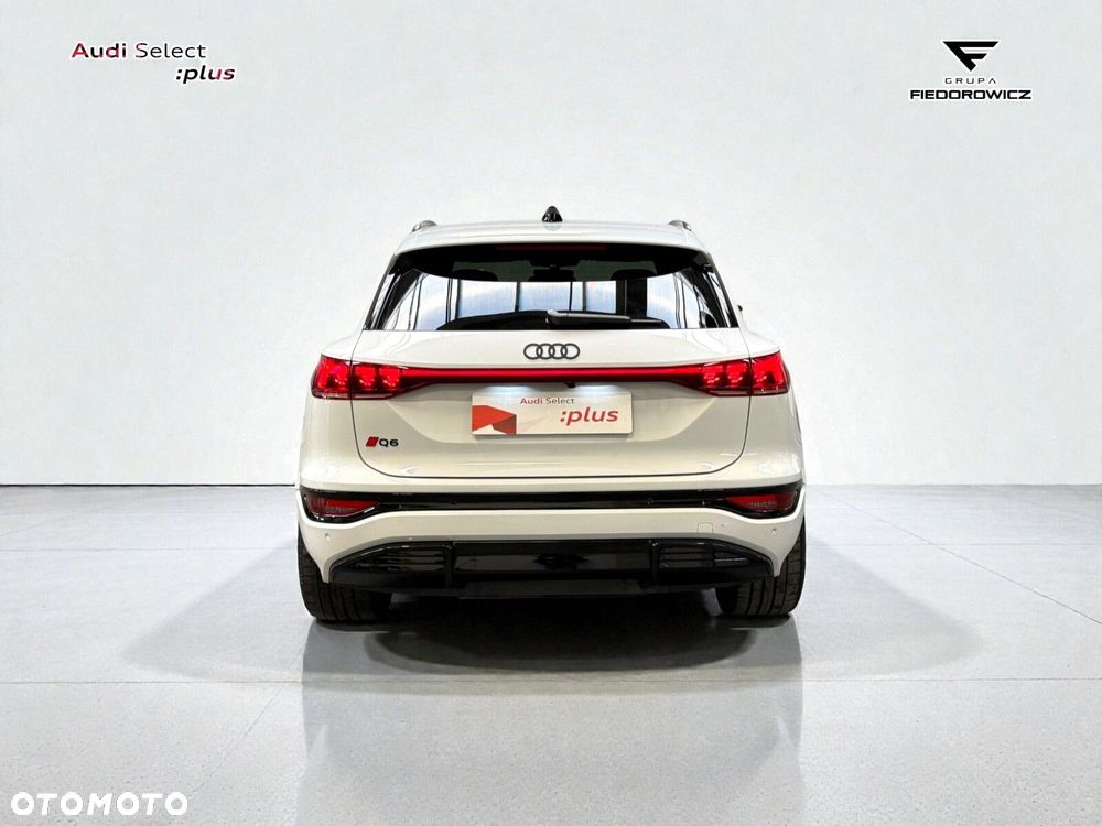 Audi Q6 e-tron - 8