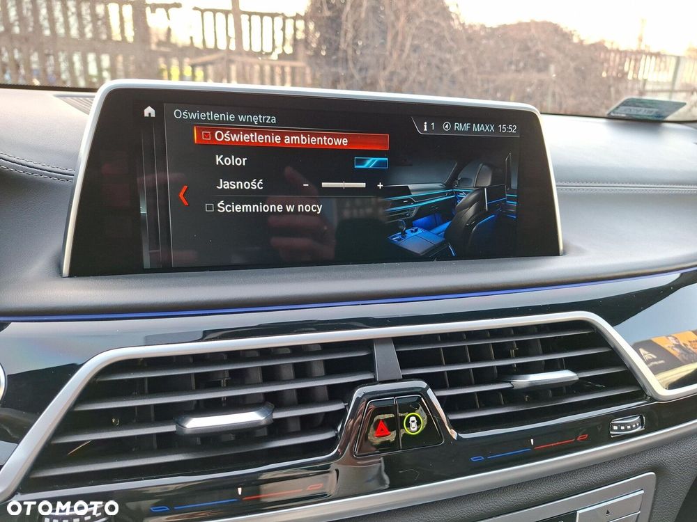 BMW Seria 7 750d xDrive sport - 25
